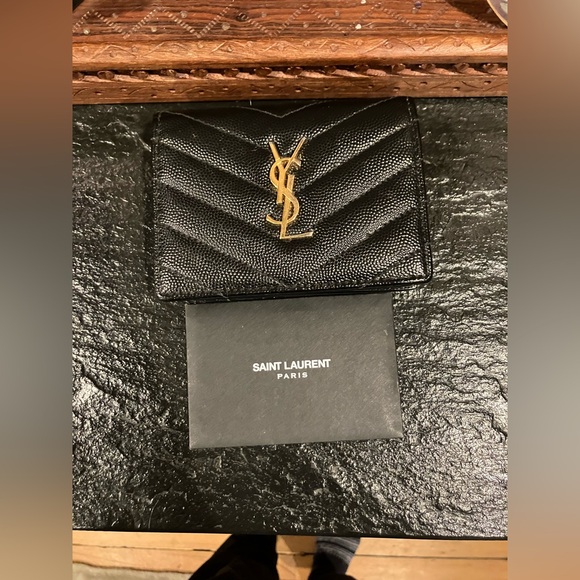Traded NFS YSL Black Maltese Leather Compact Wallet - Picture 6 of 15